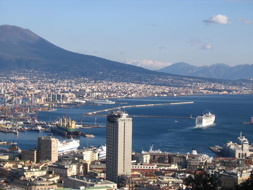 Guest House Pedamentina Napoli Exterior foto